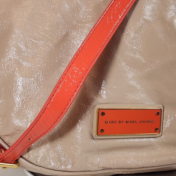 Black Friday Deal * Marc Jacobs Patent leather handbag - Picture 3 of 11